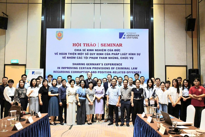 Hoàn thiện một số quy định của pháp luật hình sự về Nhóm các tội phạm tham nhũng, chức vụ